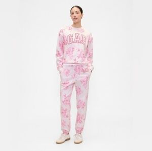NWT GAP Gap Logo Joggers Pink Floral